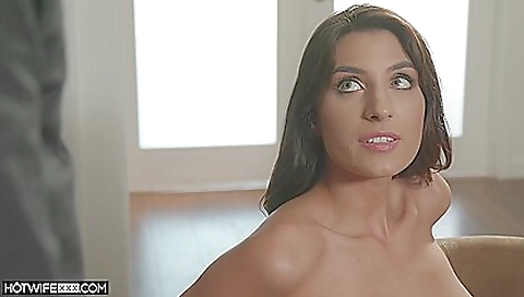 Hot gratification wonderlandy comers demer gets her pussy eating