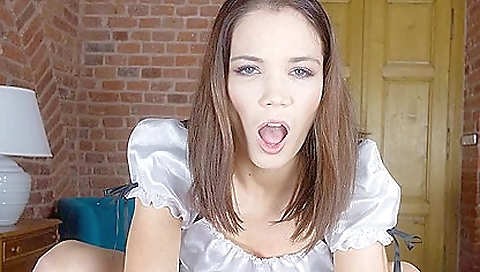 Hawt babe fucked by a huge cock