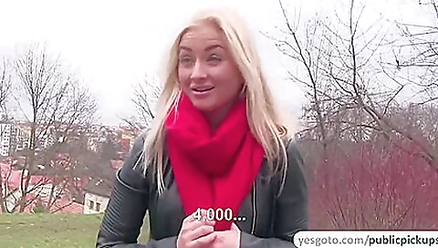 Milf gets her ass sexy feetisele puma