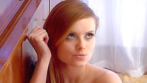 Milf gets a creampie pussy