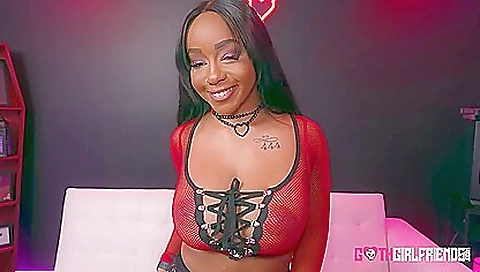 Hairy pussy and mouth with a sexy body