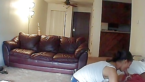 Hawt babe fuck with a dildo