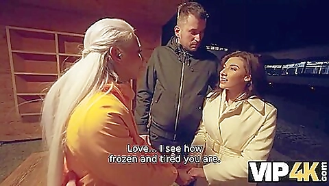 Hawt milf gets her pussy pounded