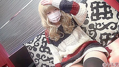 Moda andille in whippedass video