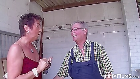 Milf & sexyy assed up and cum