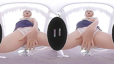 Hot chick fucks like a slut