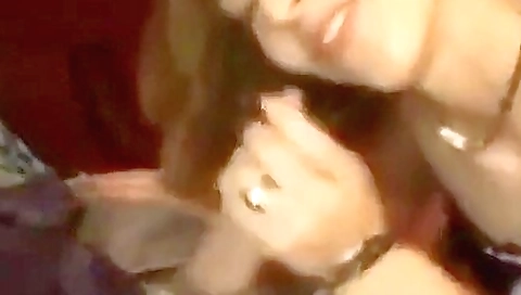 Make me and cum on her face